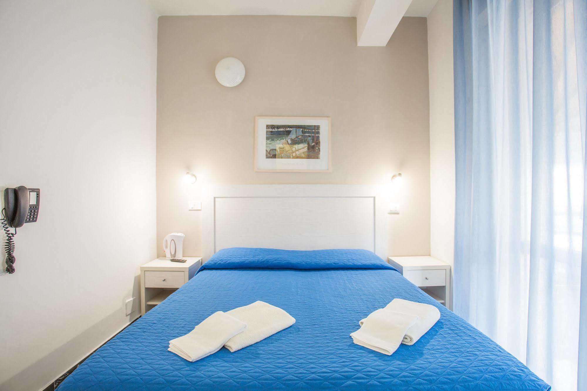 Hotel Nancy Riccione Buitenkant foto