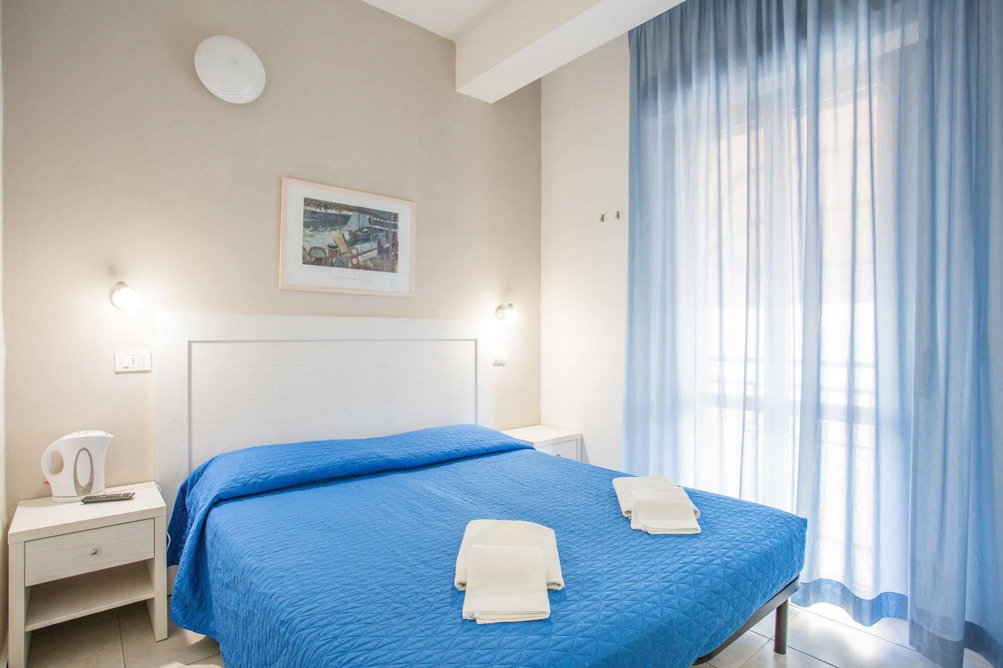 Hotel Nancy Riccione Buitenkant foto
