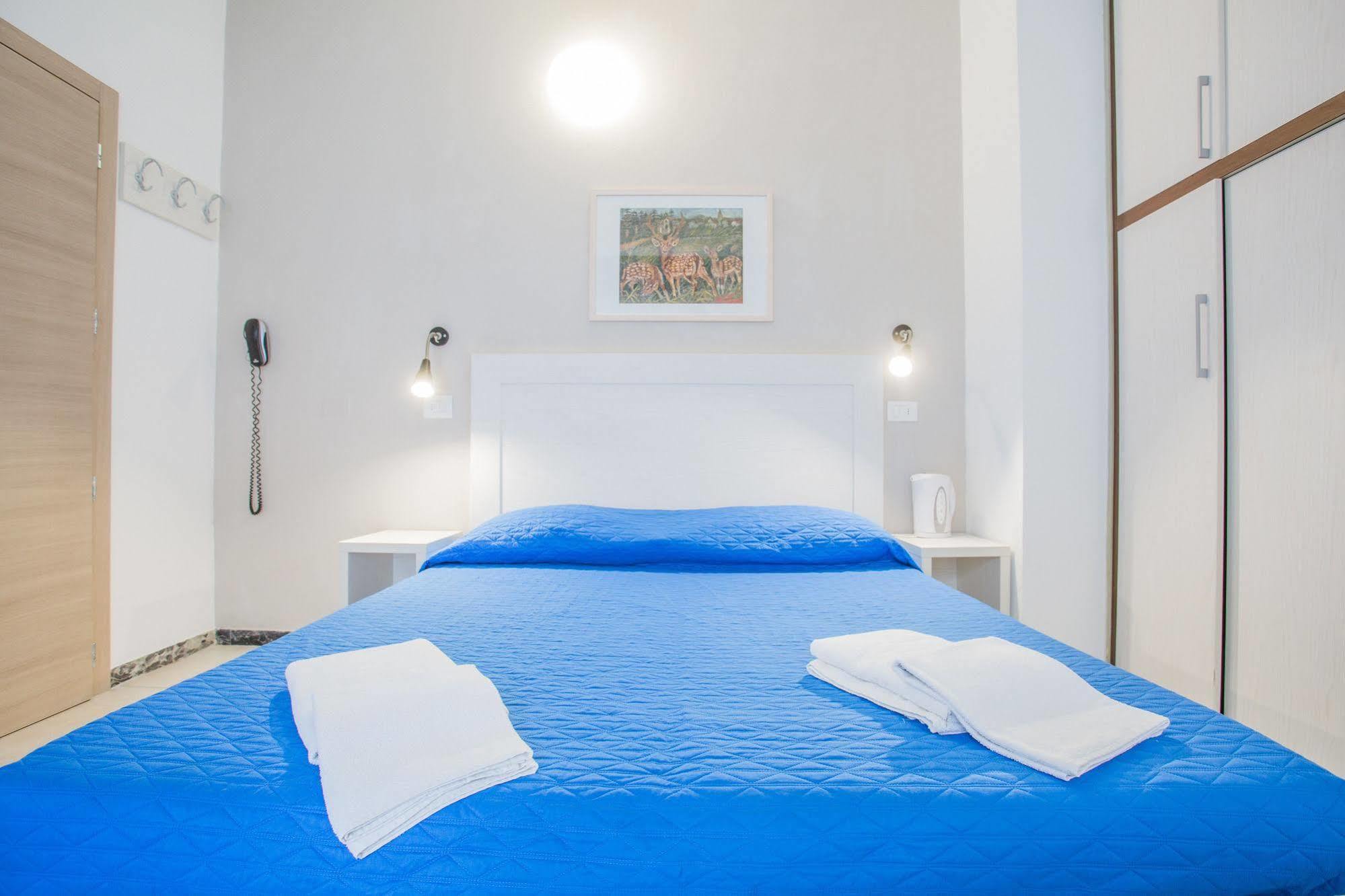 Hotel Nancy Riccione Buitenkant foto